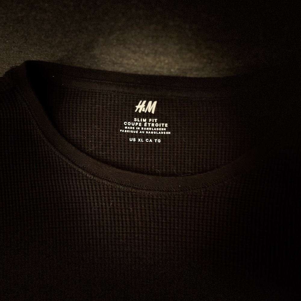 Men’s black long sleeve H&M long sleeve shirt